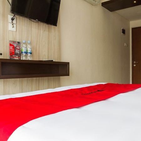 Reddoorz Apartment @ Gateway Pasteur Bandung Kültér fotó