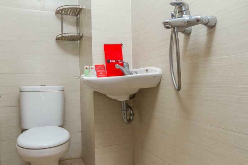 Reddoorz Apartment @ Gateway Pasteur Bandung Kültér fotó